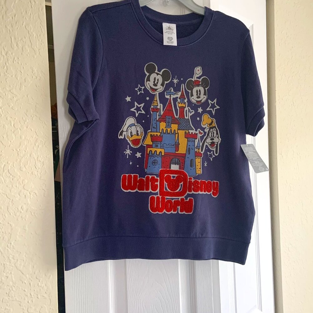 Never Worn Vintage Walt Disney World Shirt w/tags